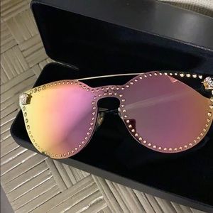 Iridescent lens Versace cat eye shades. Beautiful